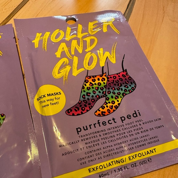 Face Masks, Hand Masks, & Foot Masks - Lot of 5 - Picture 6 of 6